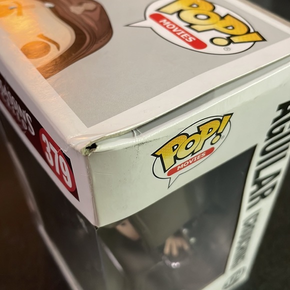 Pop! #379 AGUILAR ( Crouching ) - Picture 9 of 9